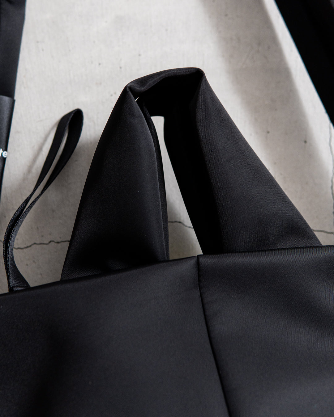 cote&ciel AMU MINI SLEEK BLACK