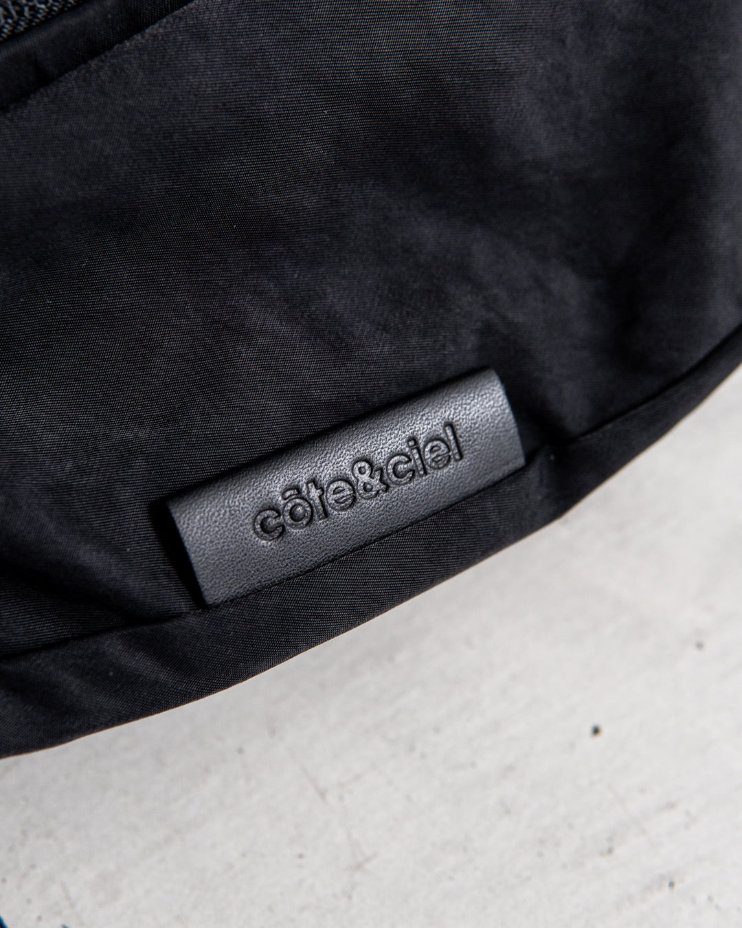 cote&ciel MOSELLE SMOOTH BLACK