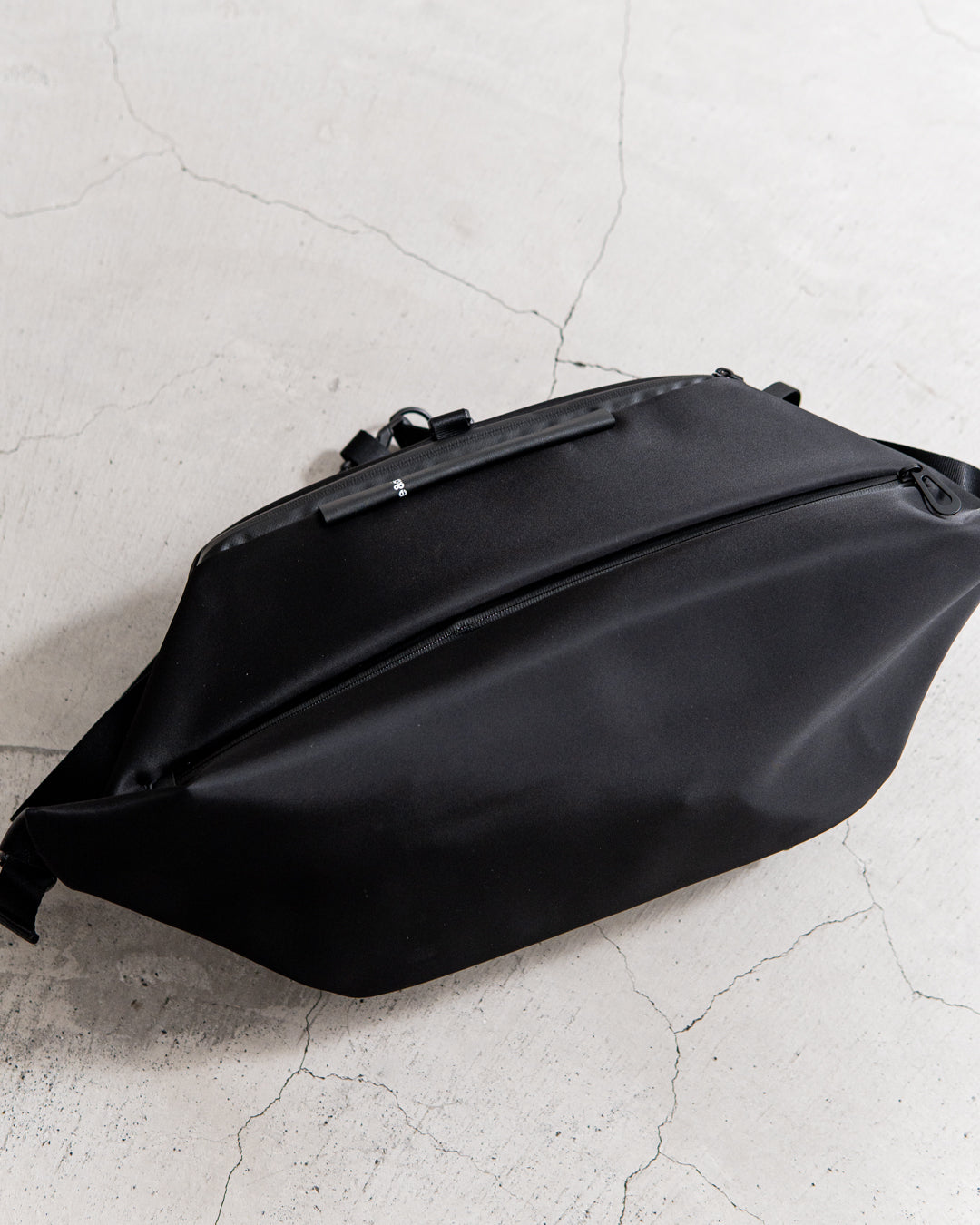 cote&ciel Isarau L Sleek Black