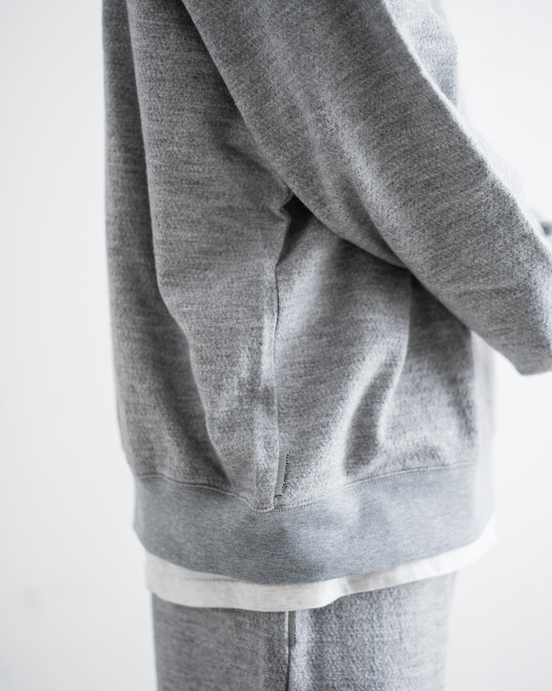 [9.26 sat 12:00 Release]【Collaboration】Acy × ALWAYTH ALWACY CREW NECK SWEAT