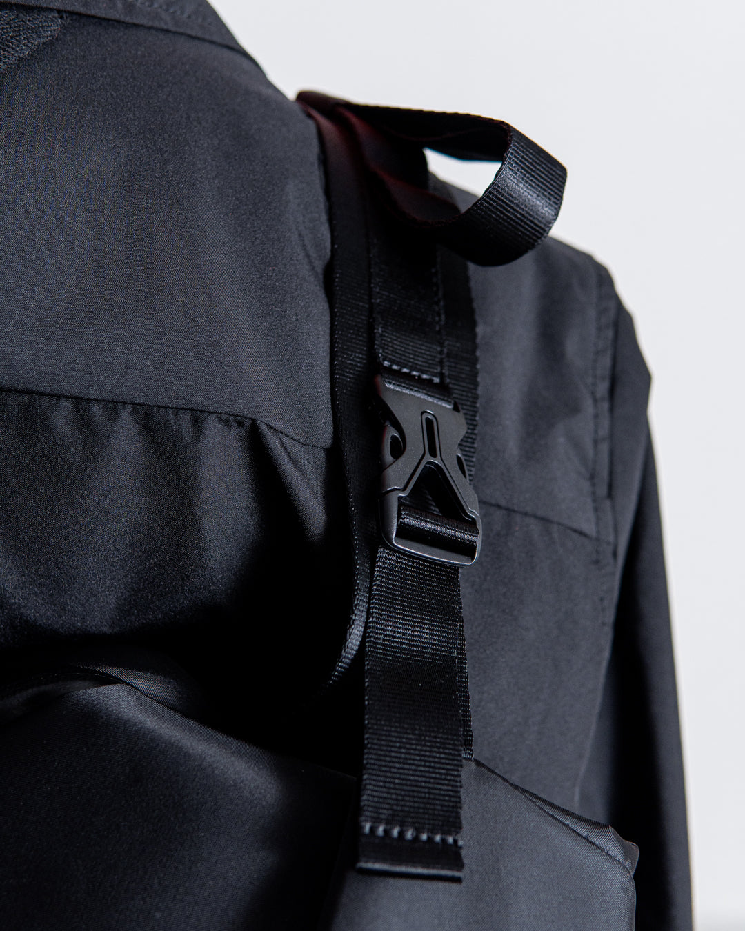 cote&ciel Isarau L Sleek Black