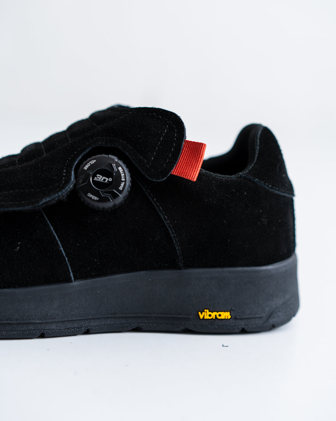 pg ELEPHANT - BLACK