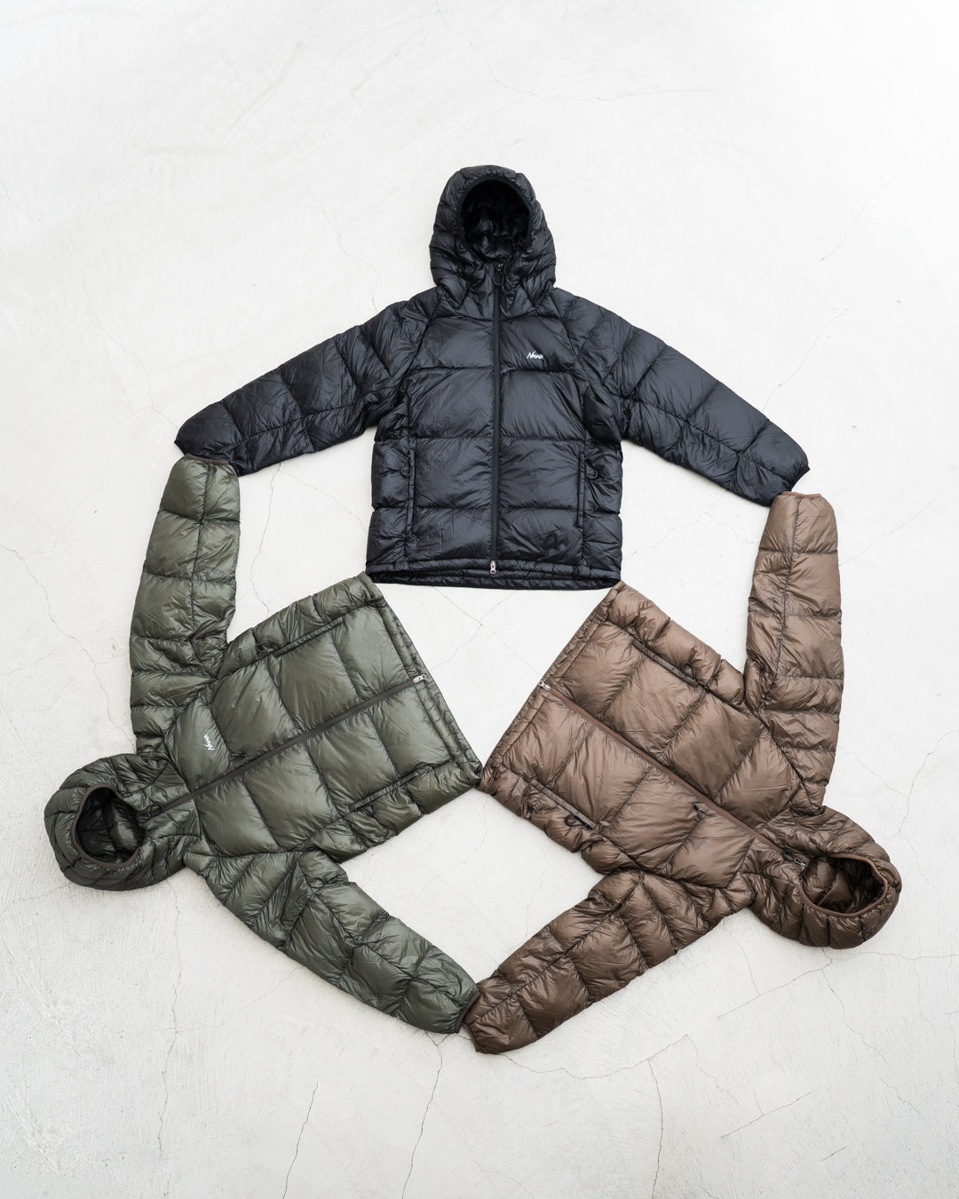 NANGA MOUNTAIN LODGE DOWN HOODIE