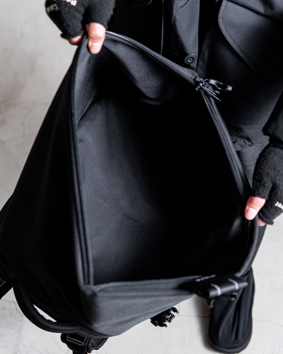 【Limited Edition】cote&ciel ISAR AIR EcoYarn Black