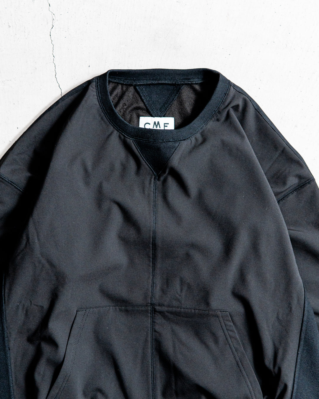 CMF OUTDOOR GARMENT DIVIDED SWEAT