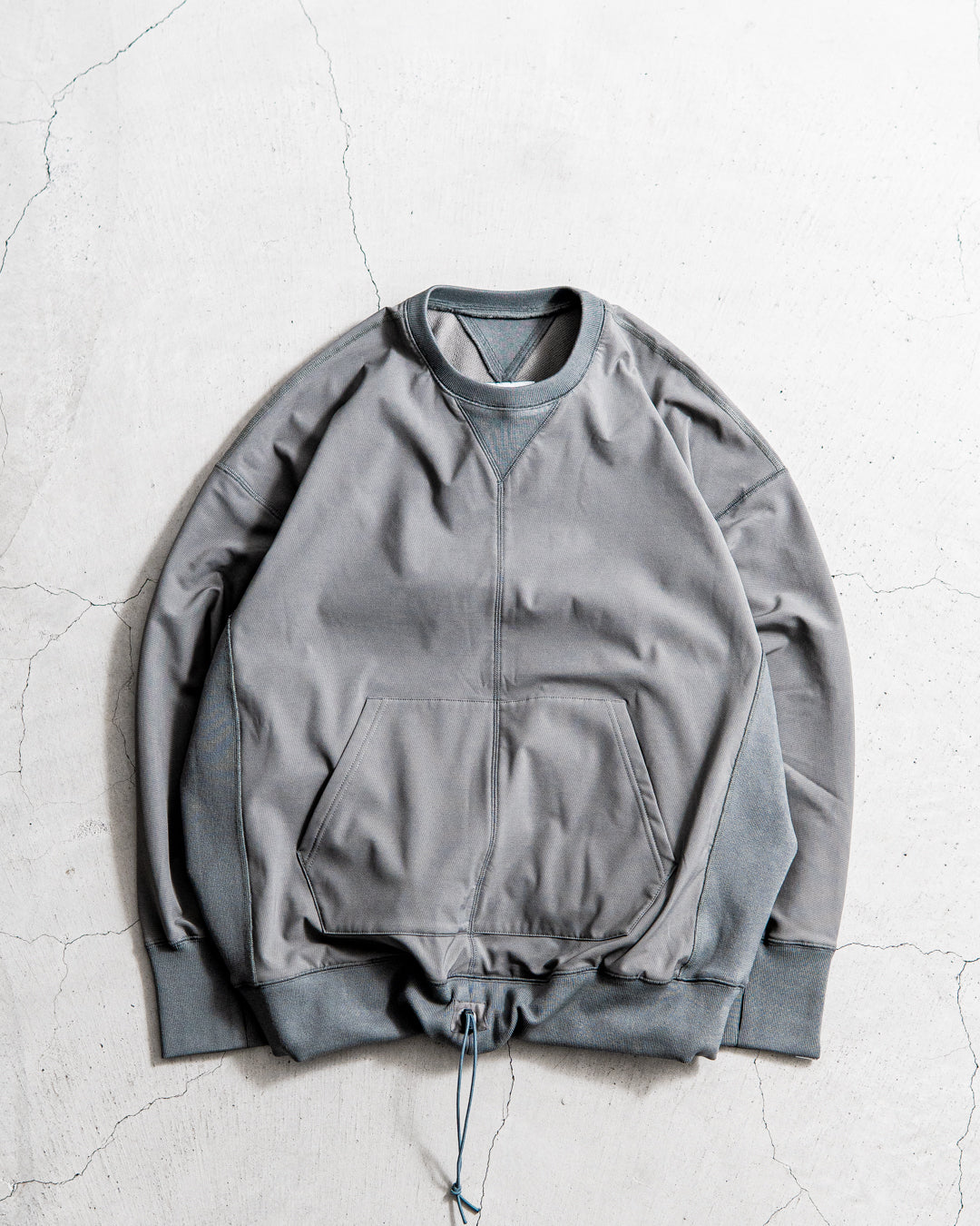 CMF OUTDOOR GARMENT DIVIDED SWEAT