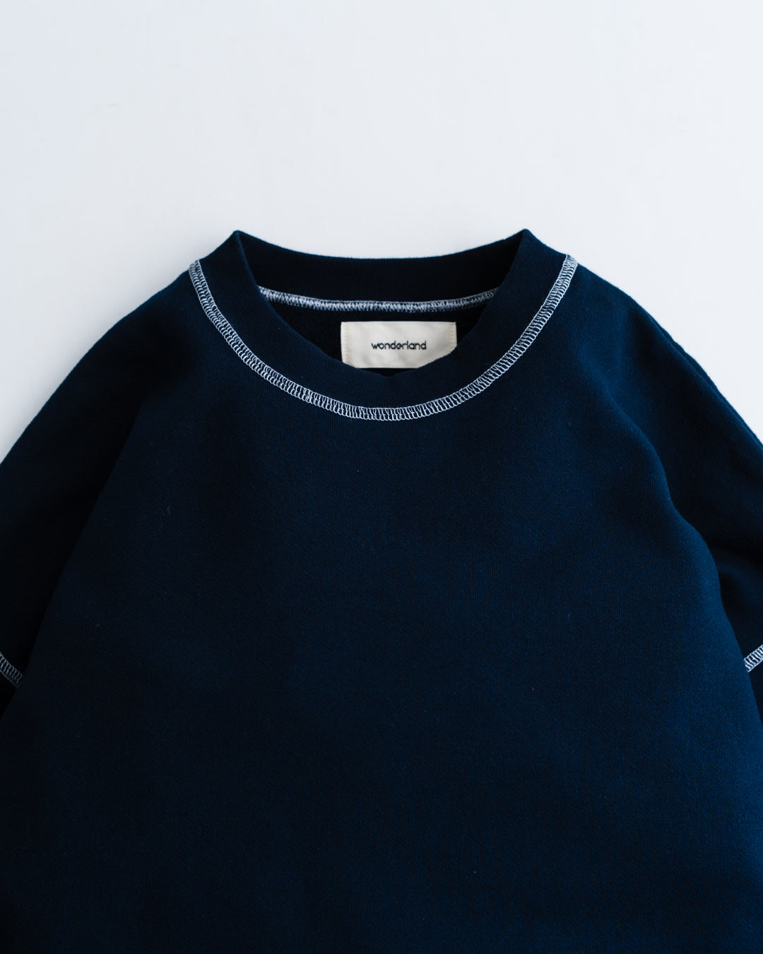 wonderland Switching Sweat