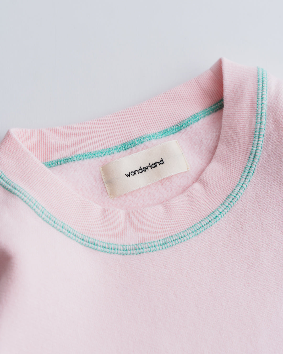 wonderland Switching Sweat