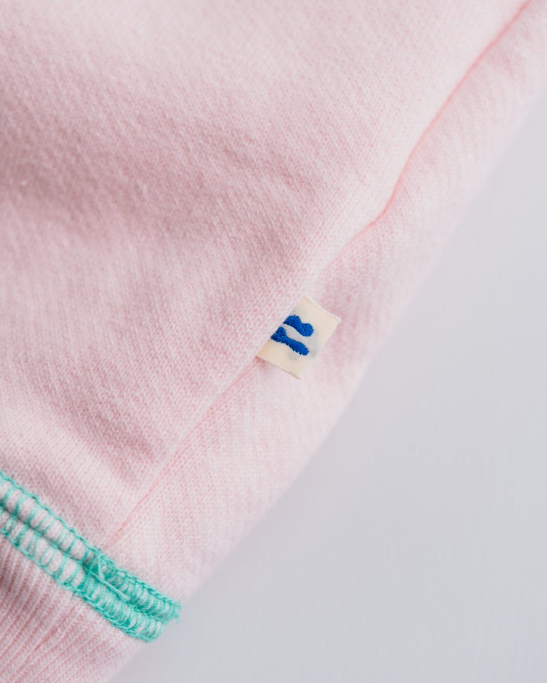 wonderland Switching Sweat