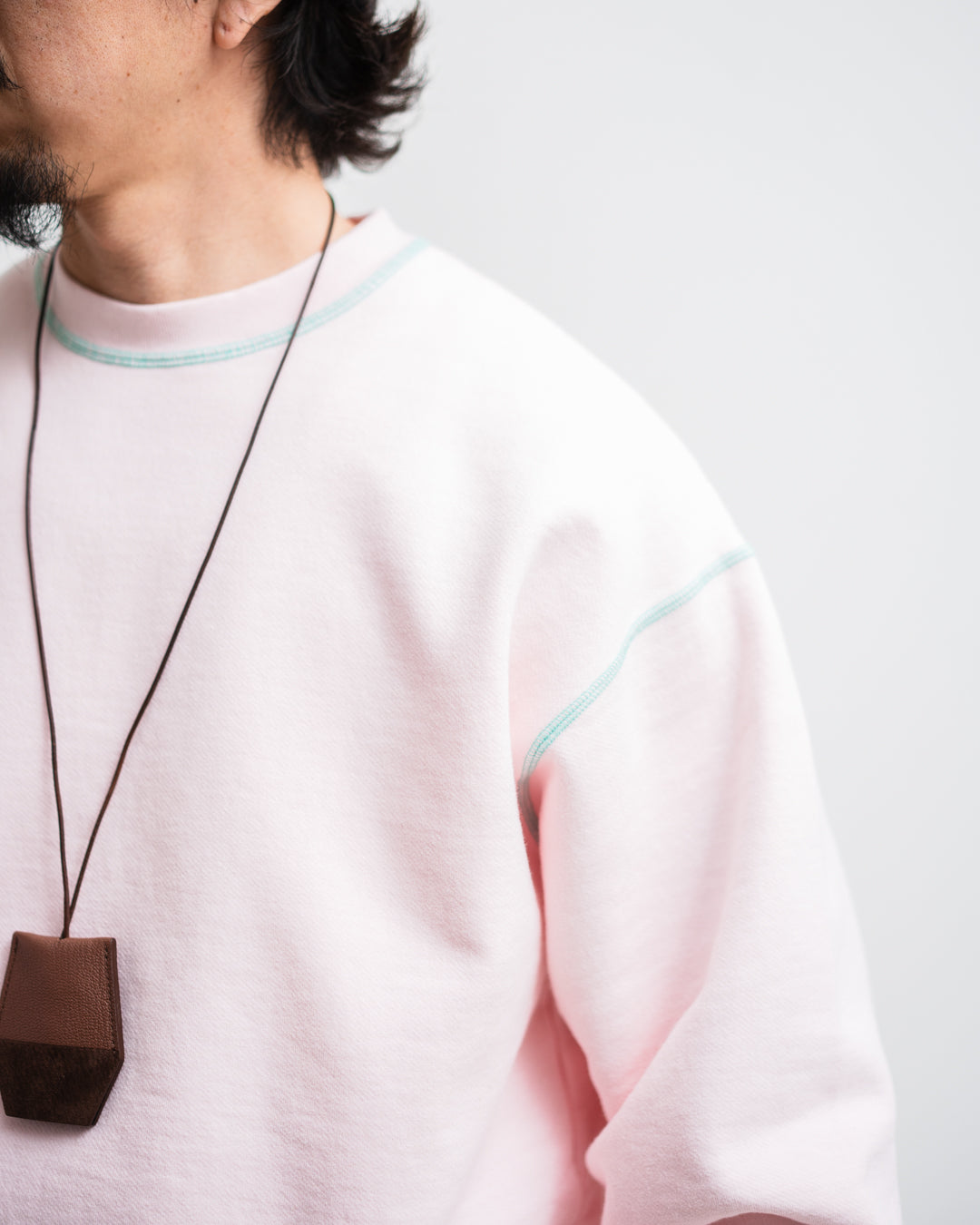 wonderland Switching Sweat