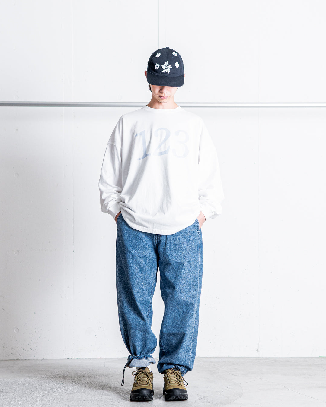 [8.23 sat 0:00 Release] UNTRACE L/S Tee _216