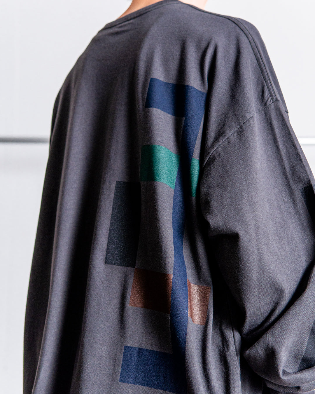[8.23 sat 0:00 Release] UNTRACE L/S Tee _214