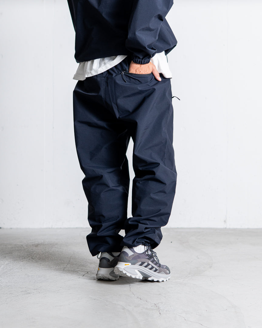 ES.1 Nylon Pants