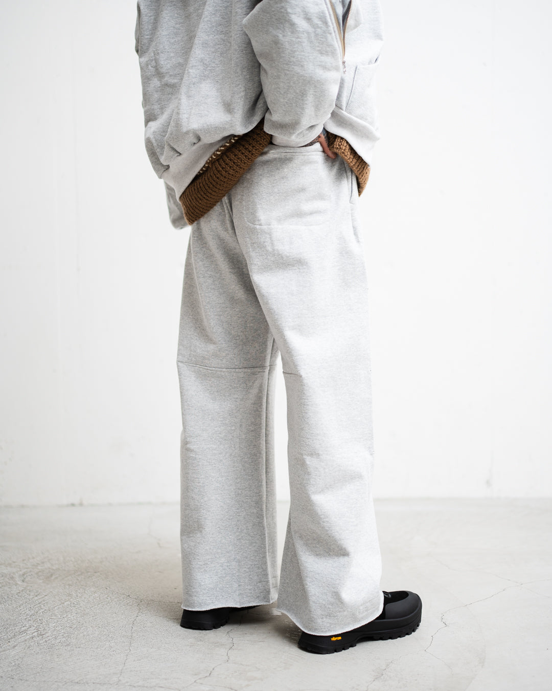 ROTOL ロトル 24AW 日本製 TRANSFORM SWEAT PANTS トランスフォームスウェットパンツ R24WPEM27 2 GRAY イージー ジップ 裏毛 ボトムス【新古品】【中古】【ROTOL】 楽天市場】ROTOL ロトル 24AW 日本製 TRANSFORM SWEAT PANTS トランス