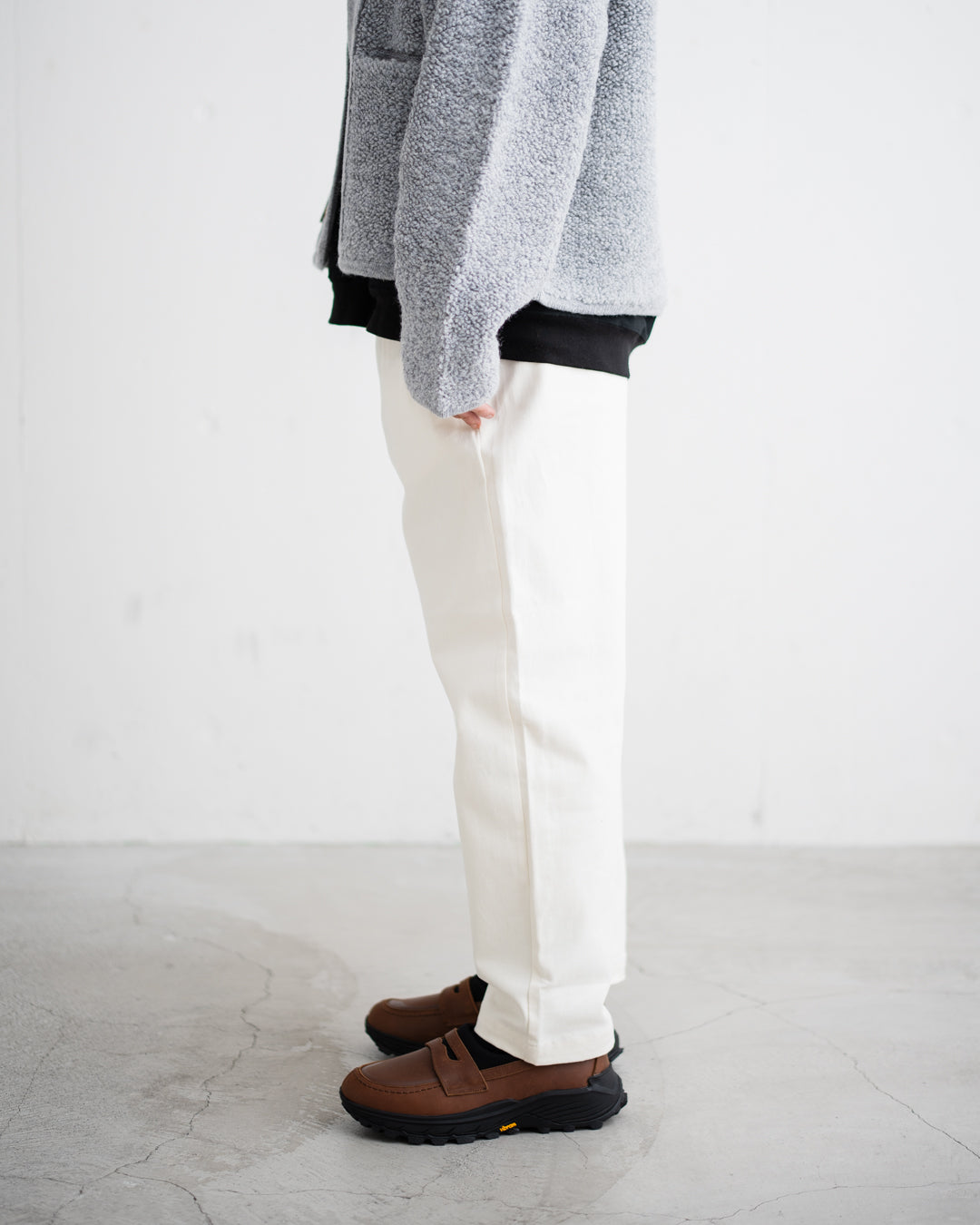 [予約商品 PRE ORDER] average_ Standard 2Tuck Pants