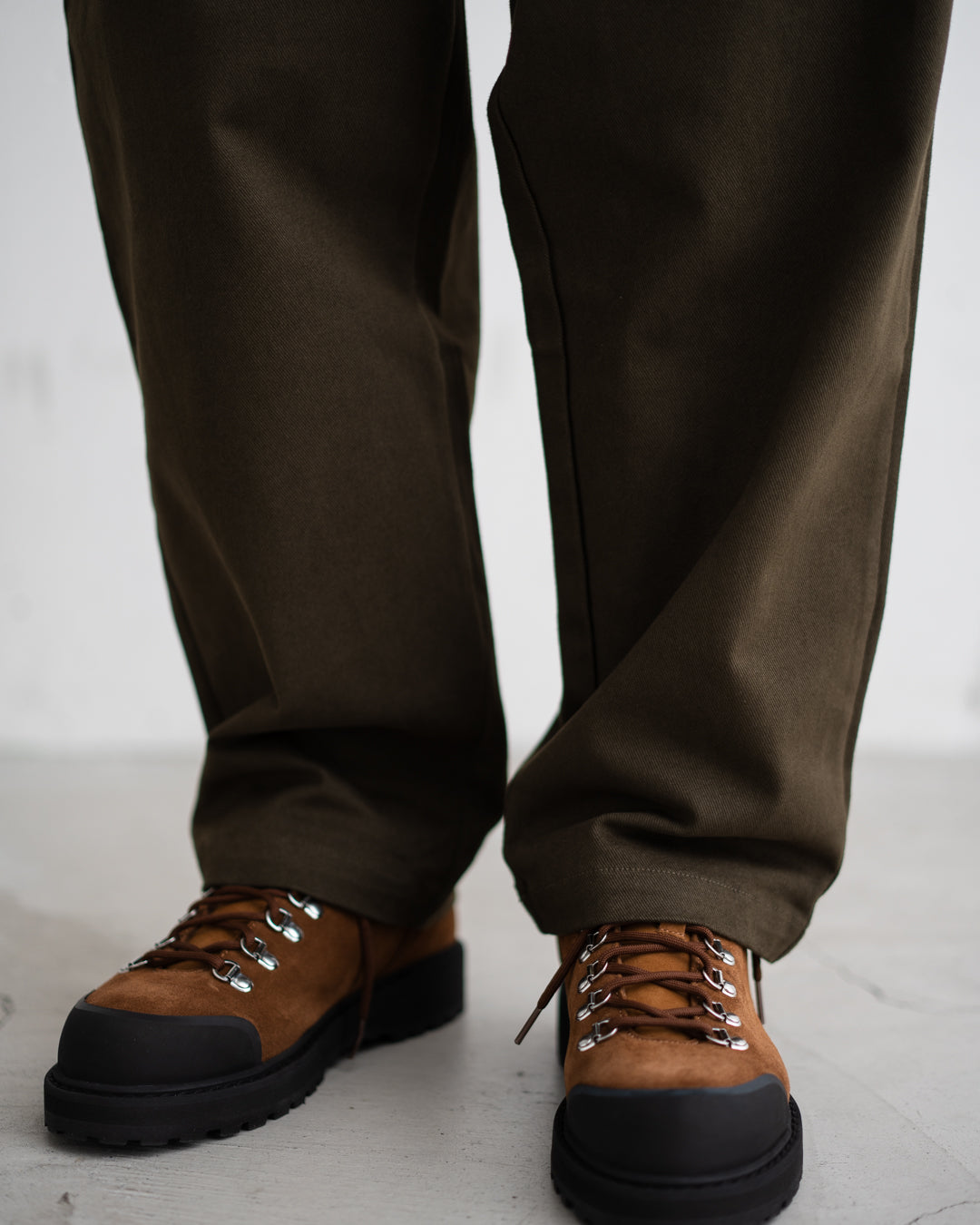 [予約商品 PRE ORDER] average_ Standard 2Tuck Pants