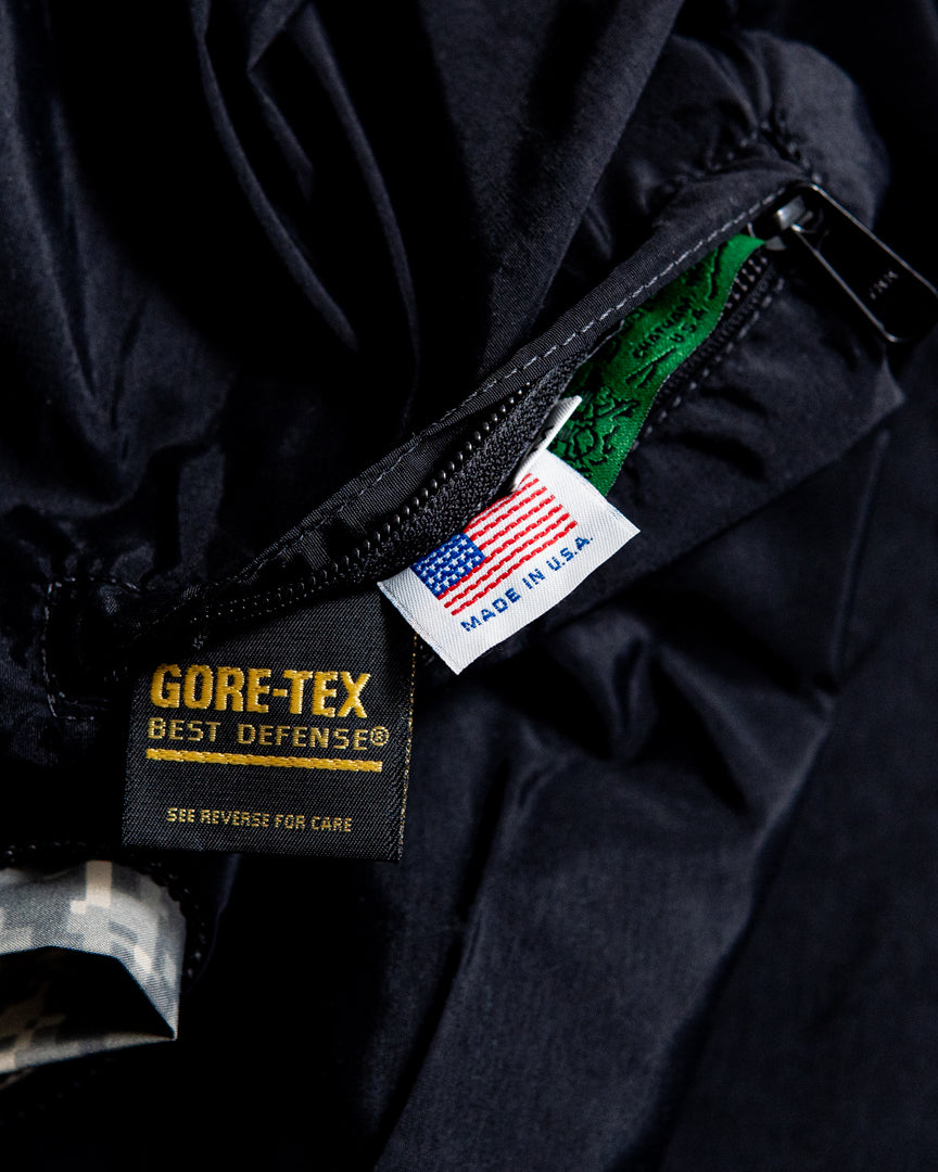 LOG HOUSE DESIGN 90's DEAD STOCK MILITARY TEST SAMPLE GORE-TEX REVERSIBLE PARKA