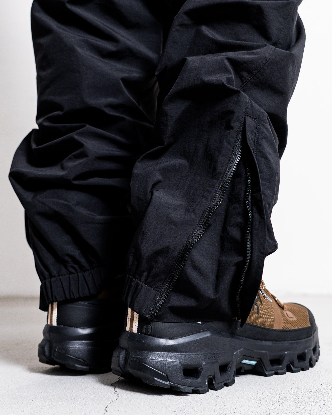 【collabolation】Marmot x CITY COUNTRY CITY "MMWCCC" Feel up Pants