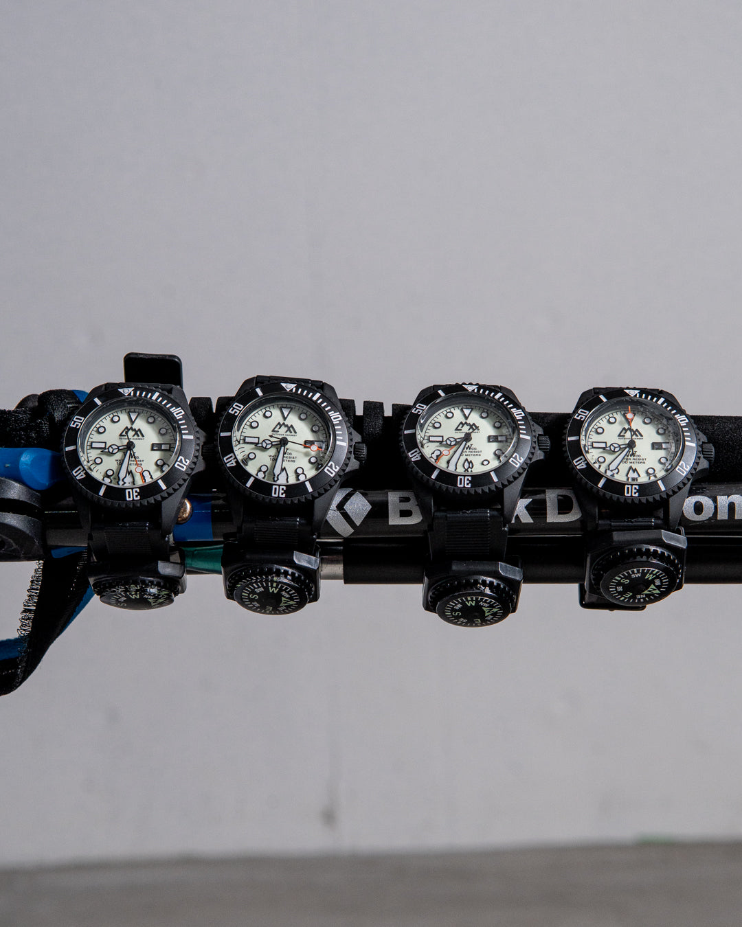 [collaboration] CMF OUTDOOR GARMENT CMF x VWC Field Watch