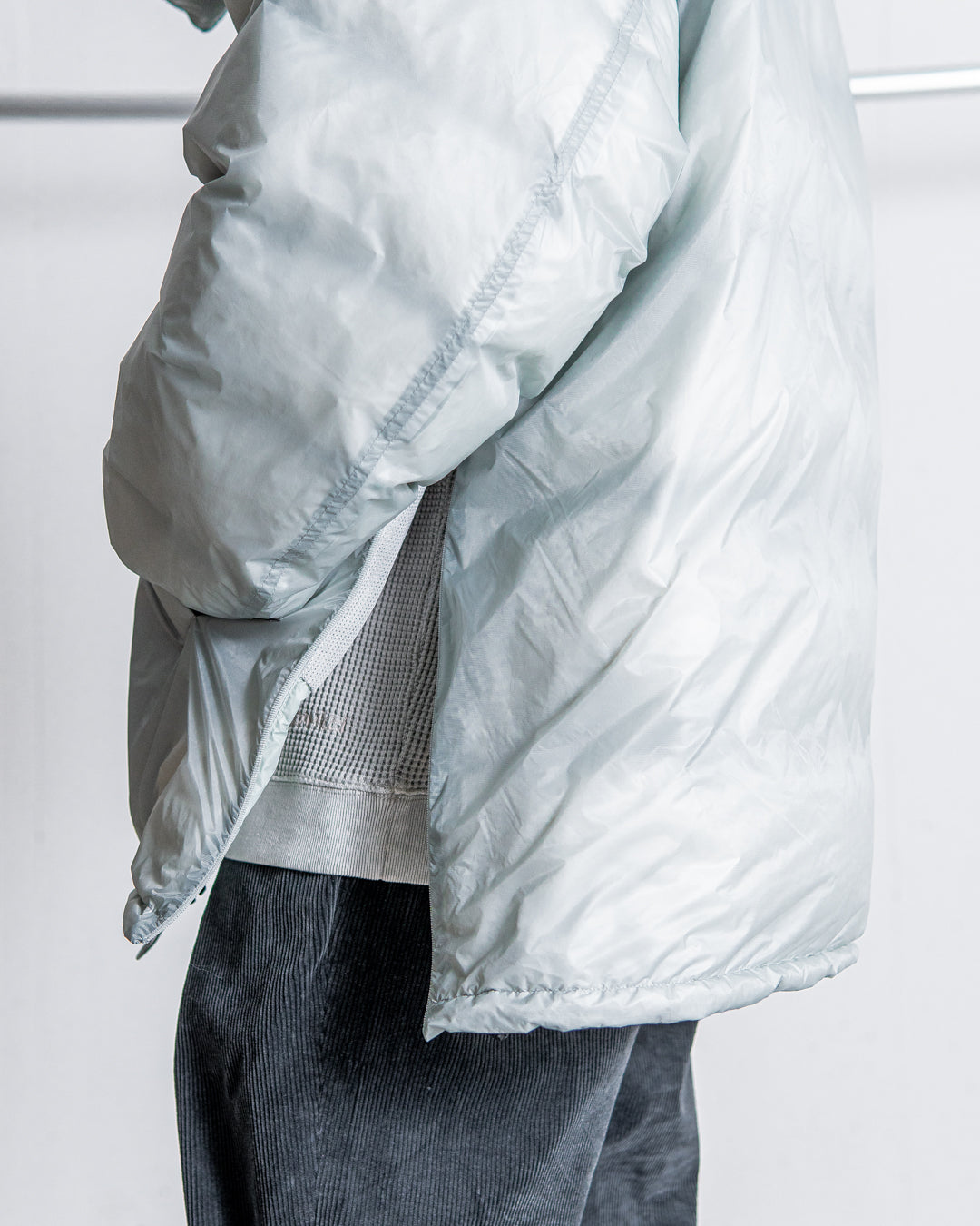 [10.25 sat 0:00 Release] is-ness × Y(dot) BY NORDISK DOWN PUFFER JACKET