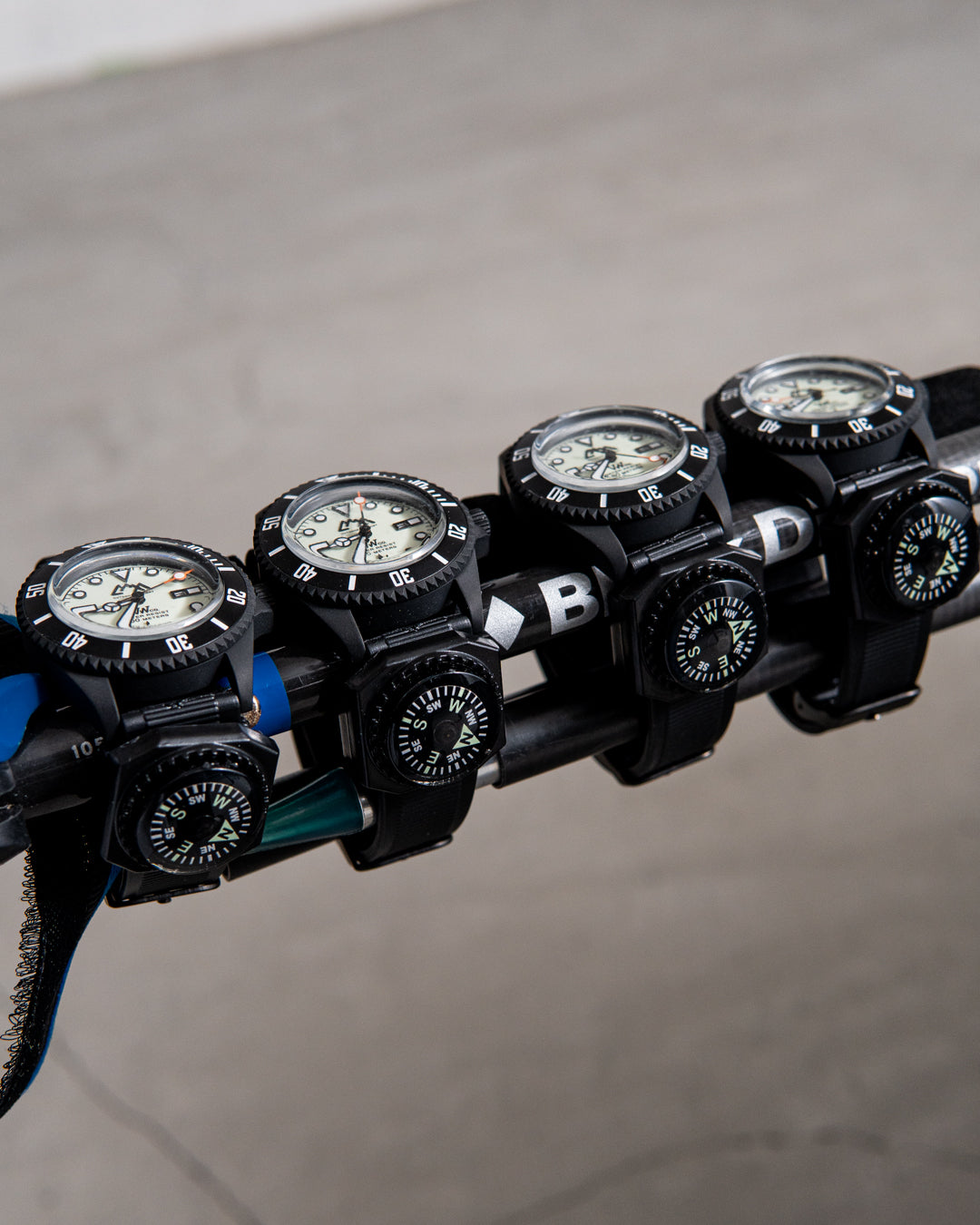 [collaboration] CMF OUTDOOR GARMENT CMF x VWC Field Watch