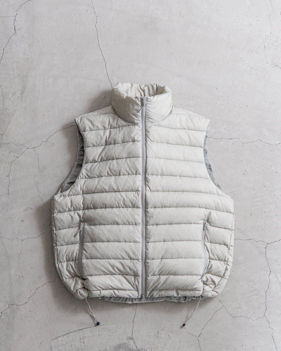 ES.1 Middle Down Vest