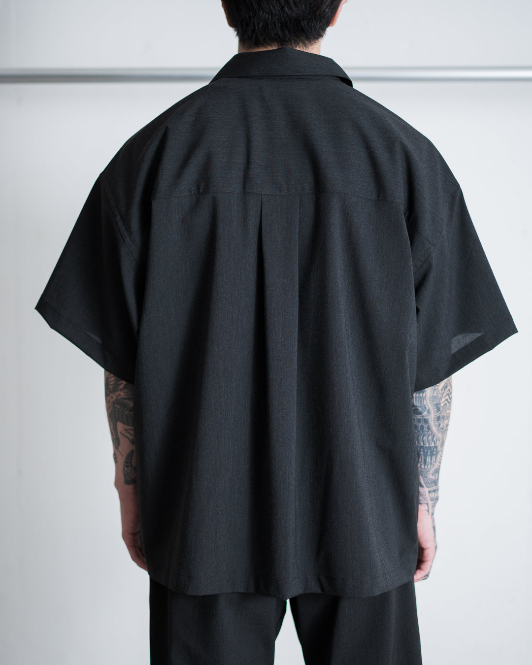 is-ness OPEN COLLAR BOX SHIRTS
