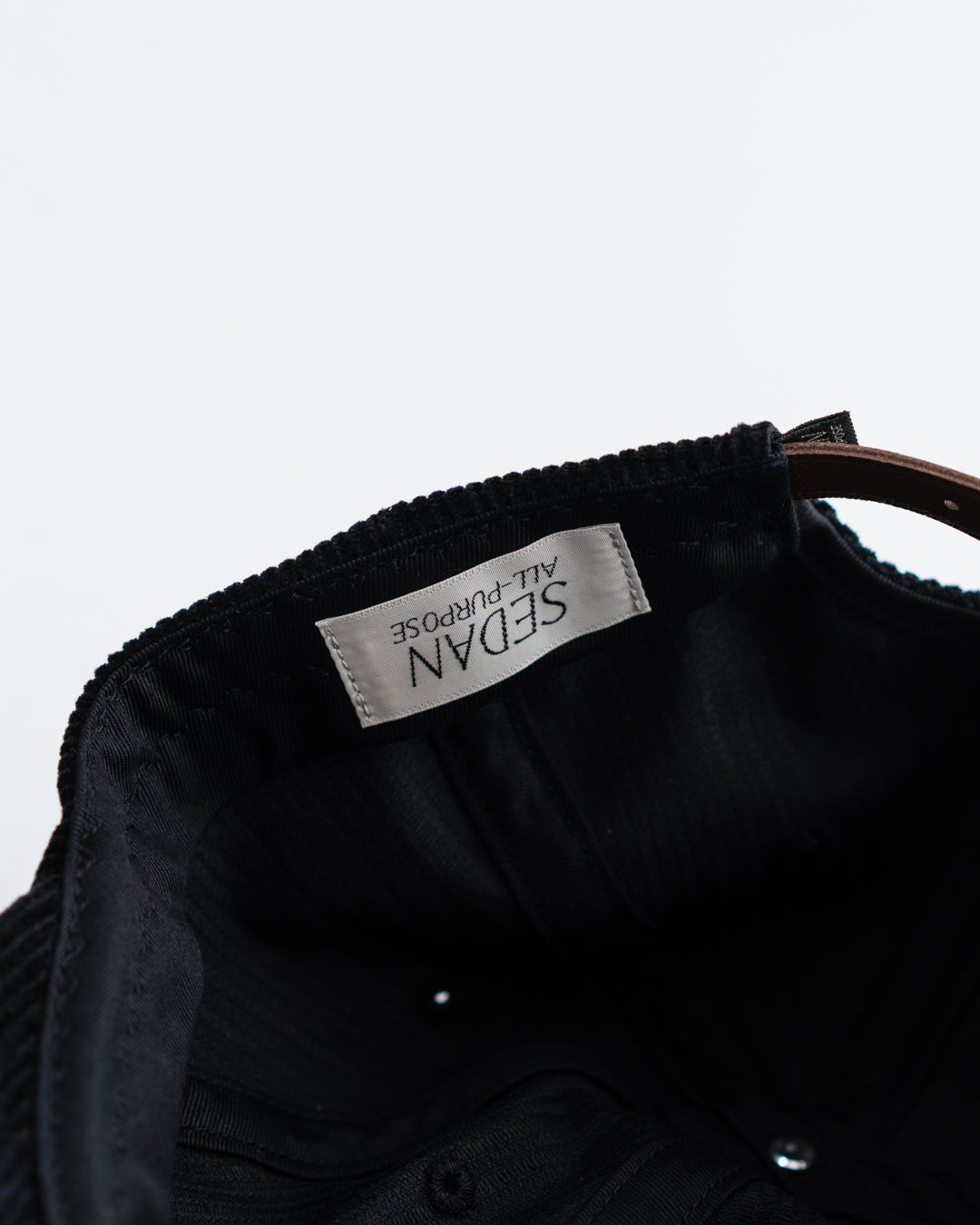 [10.17 sat 12:00 Release] SEDAN ALL-PURPOSE Leather Strap Corduroy Cap