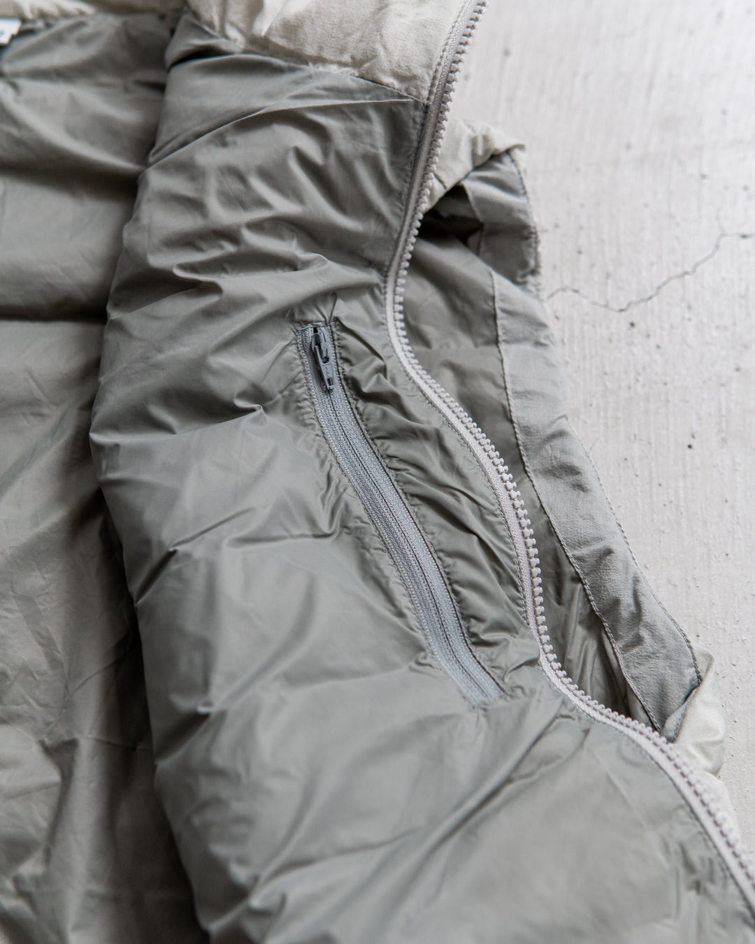 ES.1 Middle Down Vest