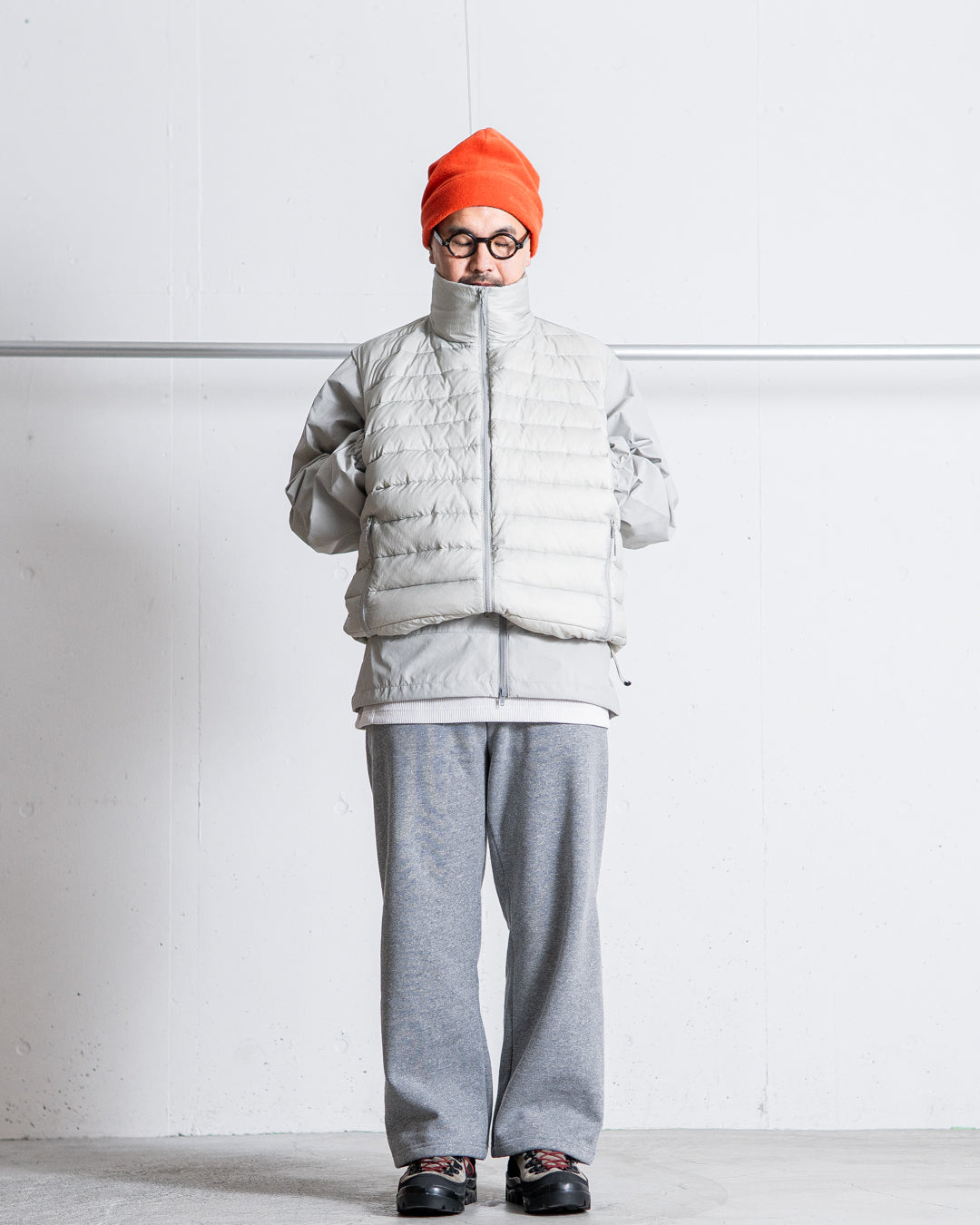 ES.1 Middle Down Vest