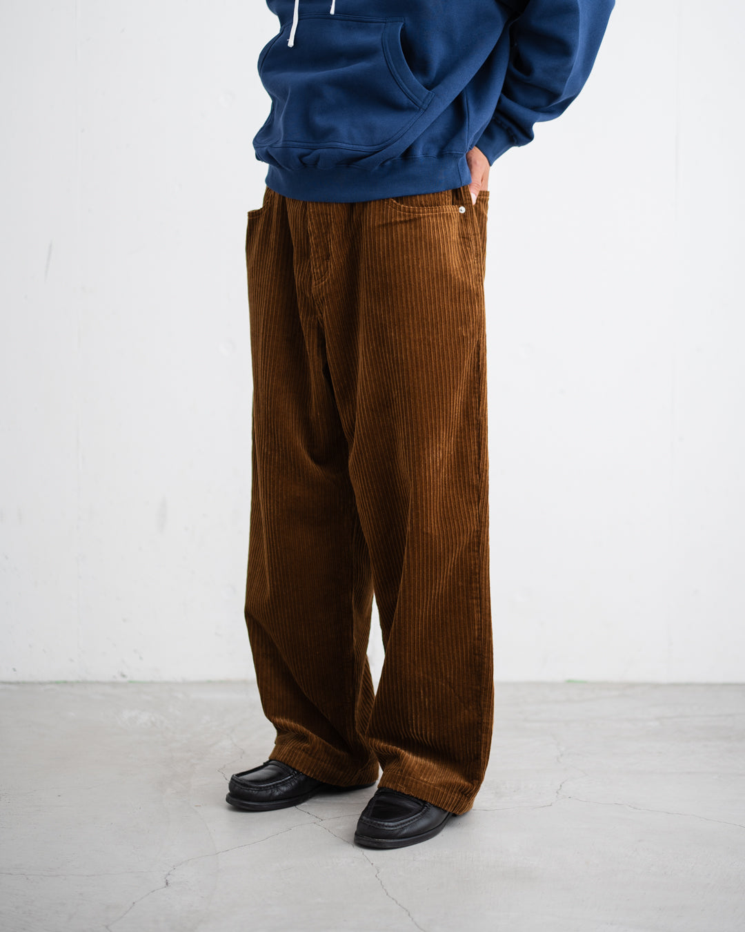 [10.17 sat 12:00 Release] SEDAN ALL-PURPOSE Corduroy Baggy Jeans