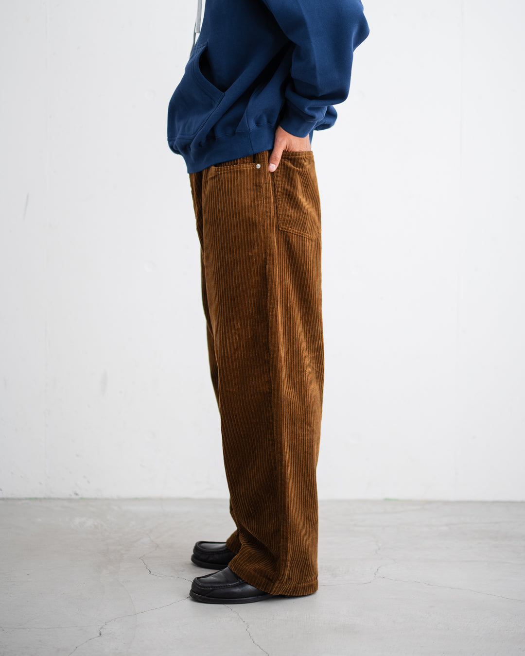 [10.17 sat 12:00 Release] SEDAN ALL-PURPOSE Corduroy Baggy Jeans