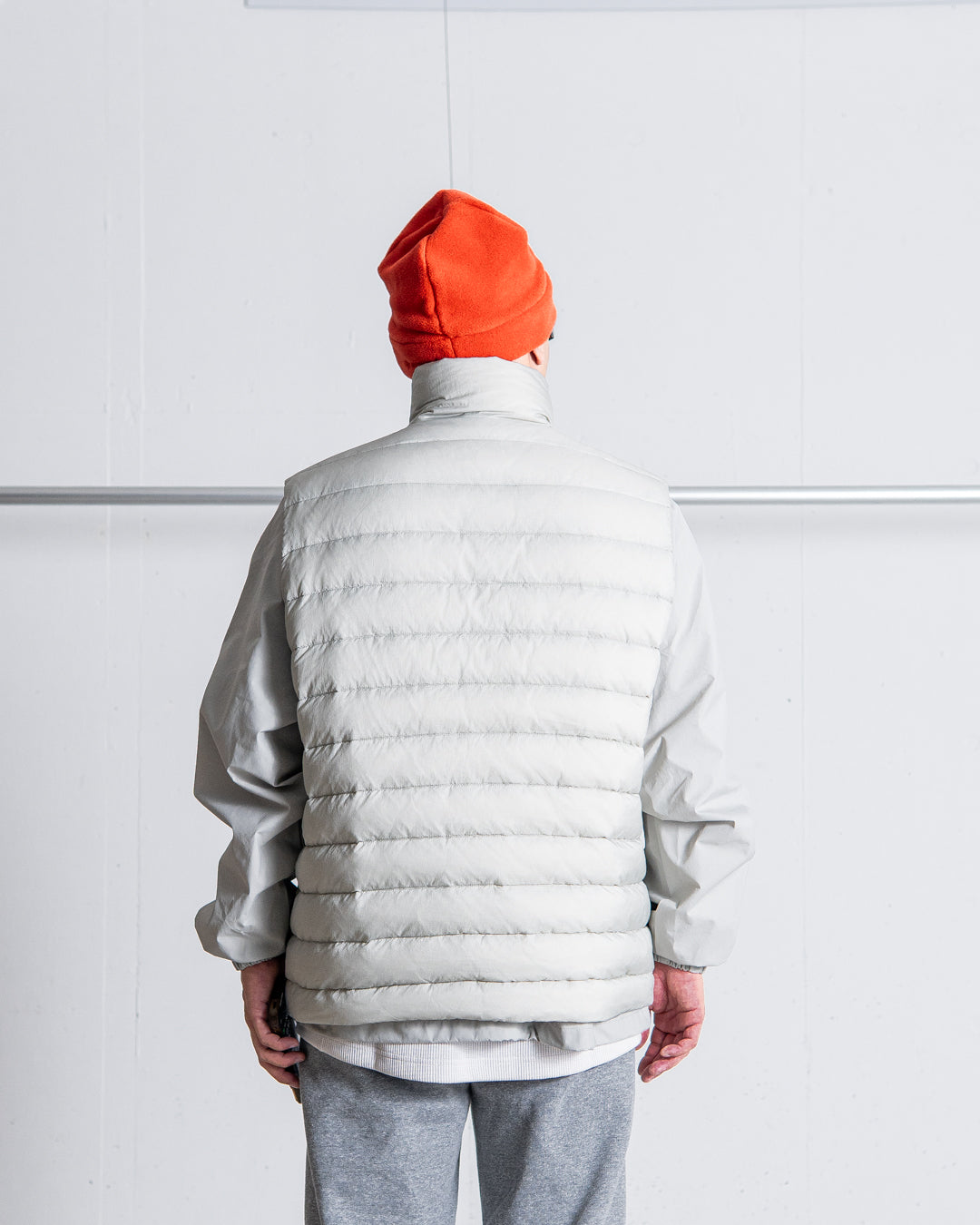 ES.1 Middle Down Vest