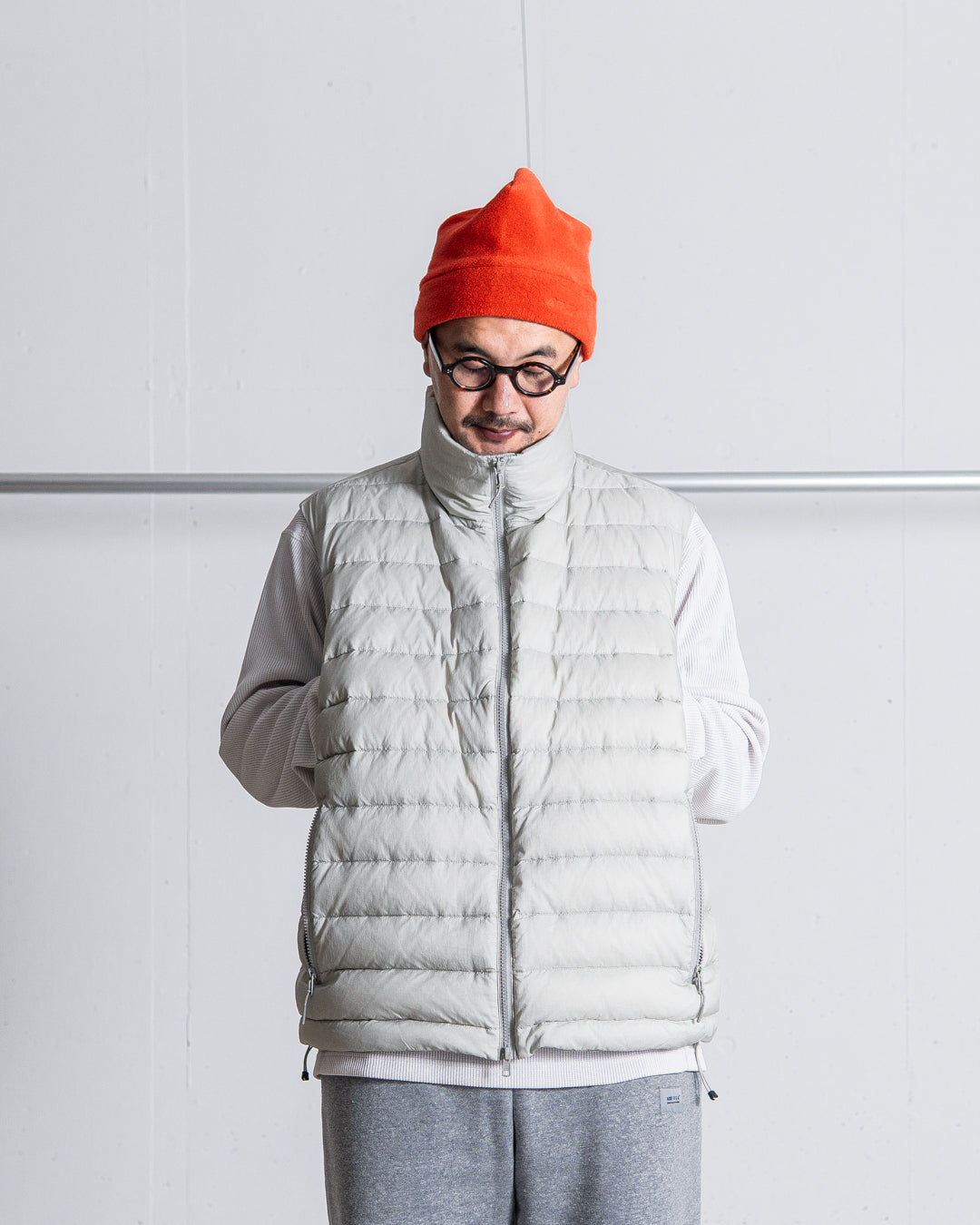 ES.1 Middle Down Vest