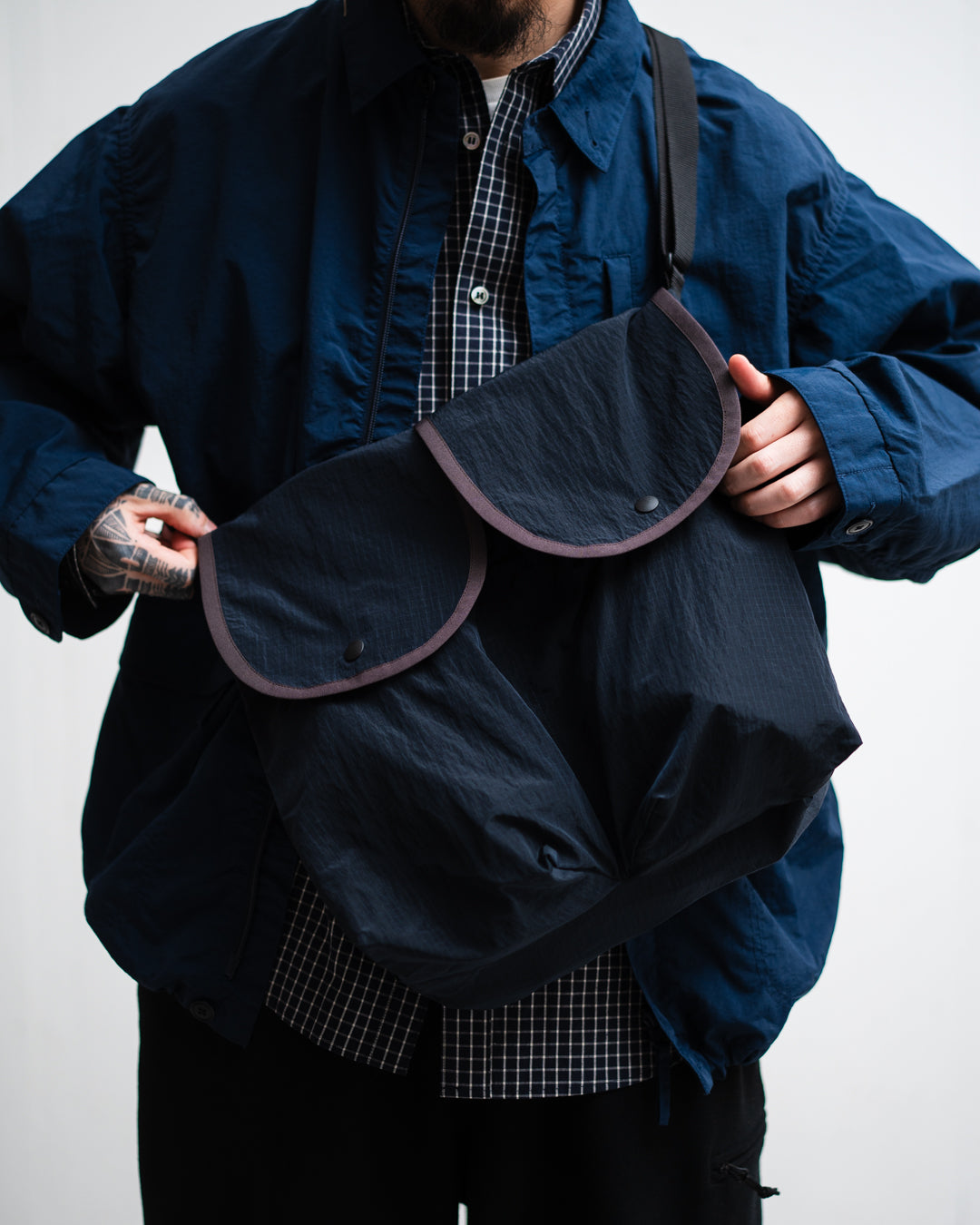 wonderland Large Pocket