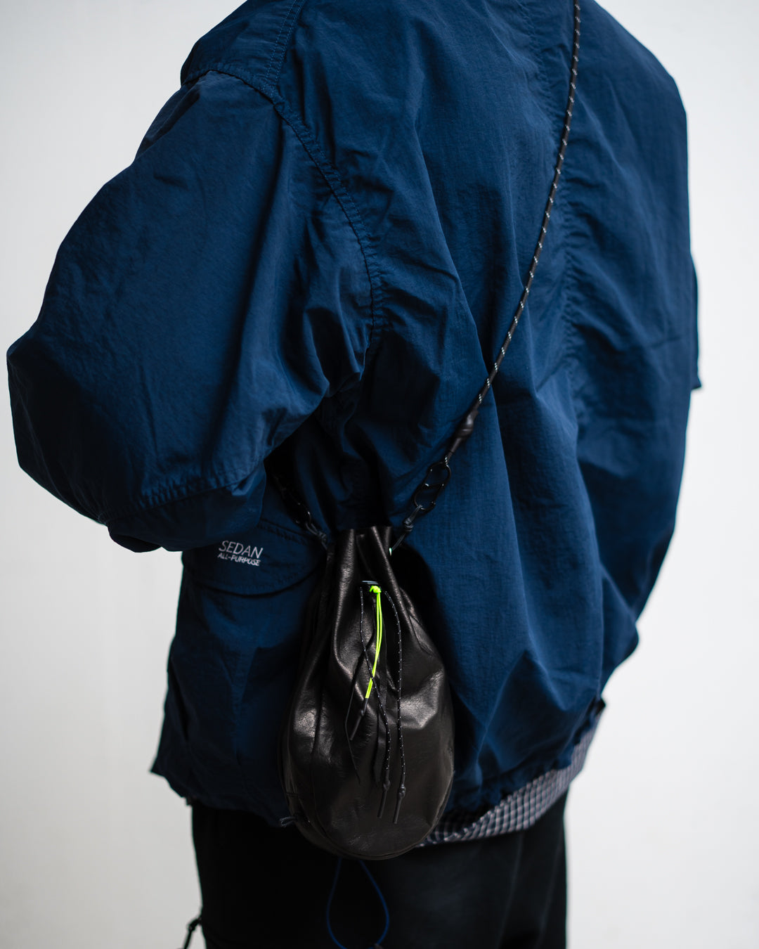 B:TOGETHER(ビートゥギャザー) KINCHAKU LEATHER 商品ページ – fazeone