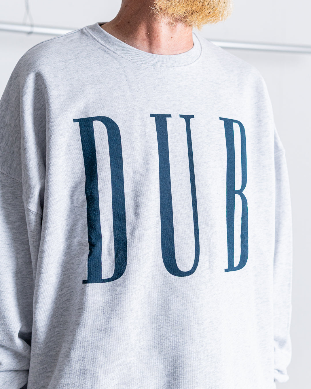 新品　ISNESSMUSIC DUB SWEAT SHIRTスウェット　グレー 新品 ISNESSMUSIC DUB SWEAT SHIRTスウェット グレー is-ness