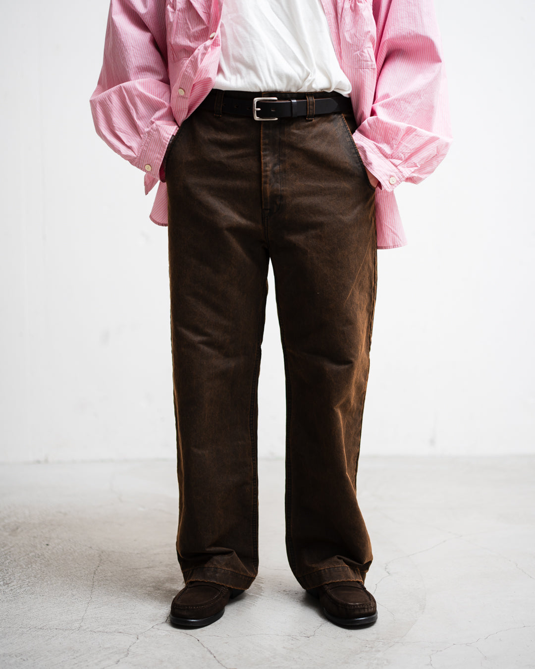 [LAST 1] Name. WAX COATING STRAIGHT TROUSERS : DELTA SHAPE