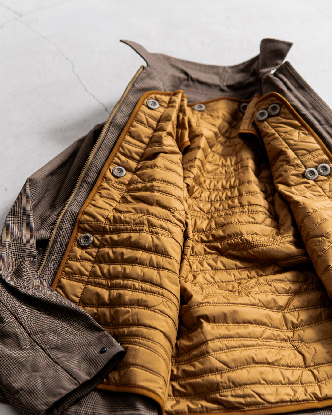 【limited】HUNTING WORLD CRAFTED BY DESCENTE.LAB ATY STRETCH WOVEN QUILTED SHORT LINER COAT