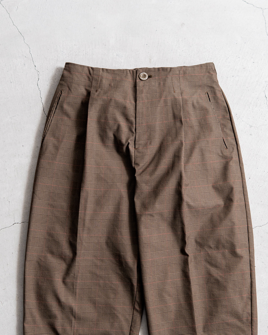 【limited】HUNTING WORLD CRAFTED BY DESCENTE.LAB ATY STRETCH WOVEN ONE TUCK CURVE PANTS