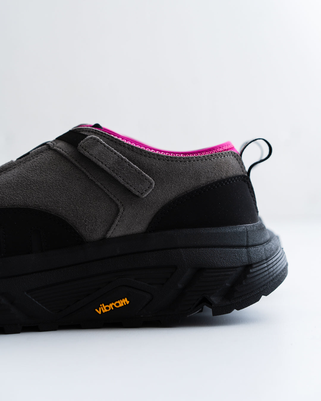 pg LADYBUG - CHARCOAL