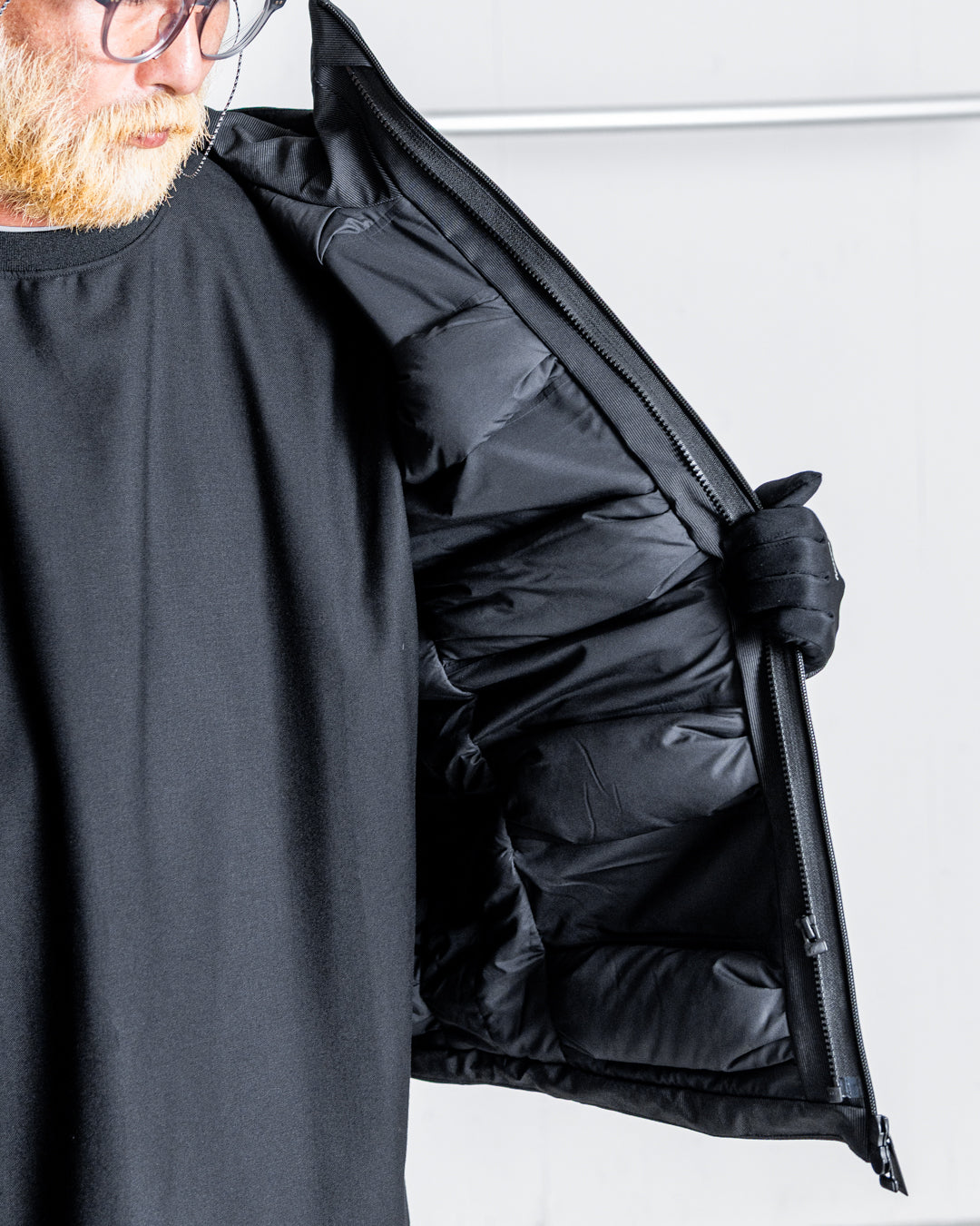 【limited】HUNTING WORLD CRAFTED BY DESCENTE.LAB ALTERNATELY WAVE DOWN HOODED JACKET