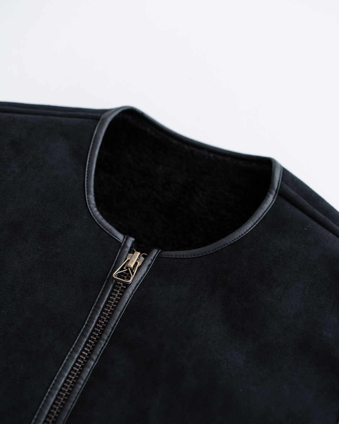 [10.17 sat 12:00 Release] GDC  Vegan Mouton Vest