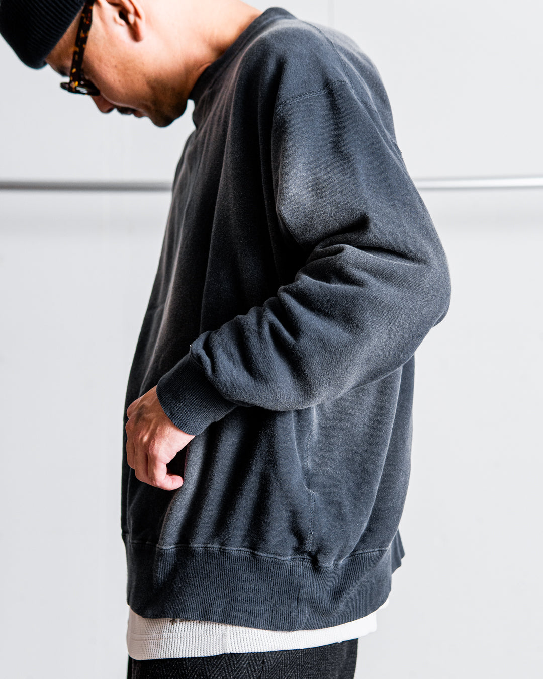 INTERIM VINTAGE FADE BOTH V-GAZETTE SWEAT SHIRT