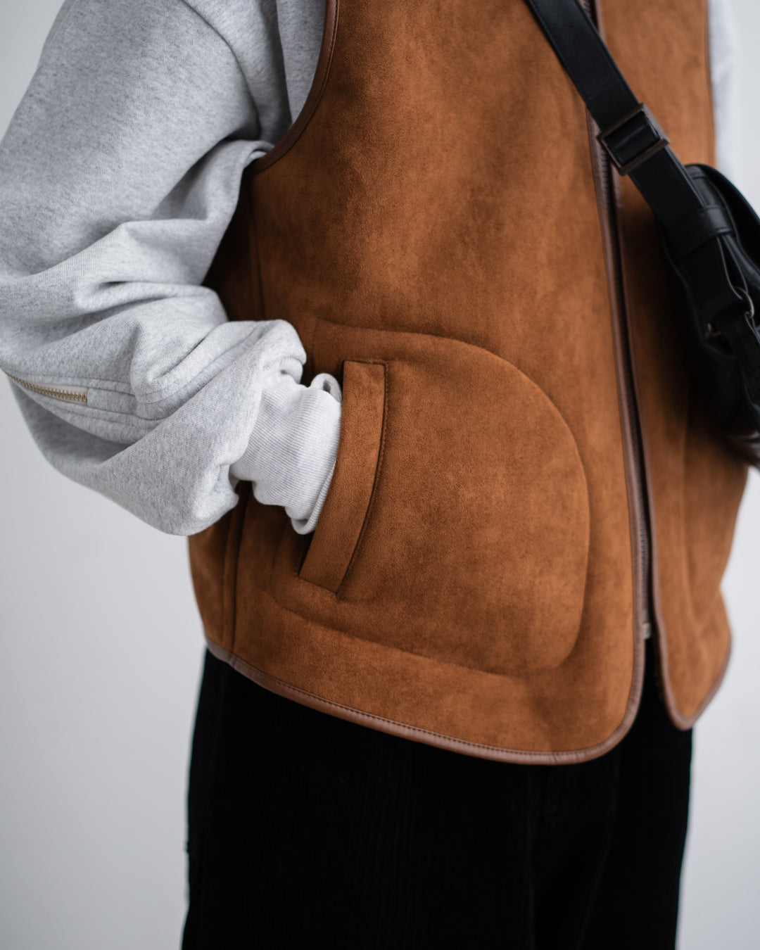 [10.17 sat 12:00 Release] GDC  Vegan Mouton Vest