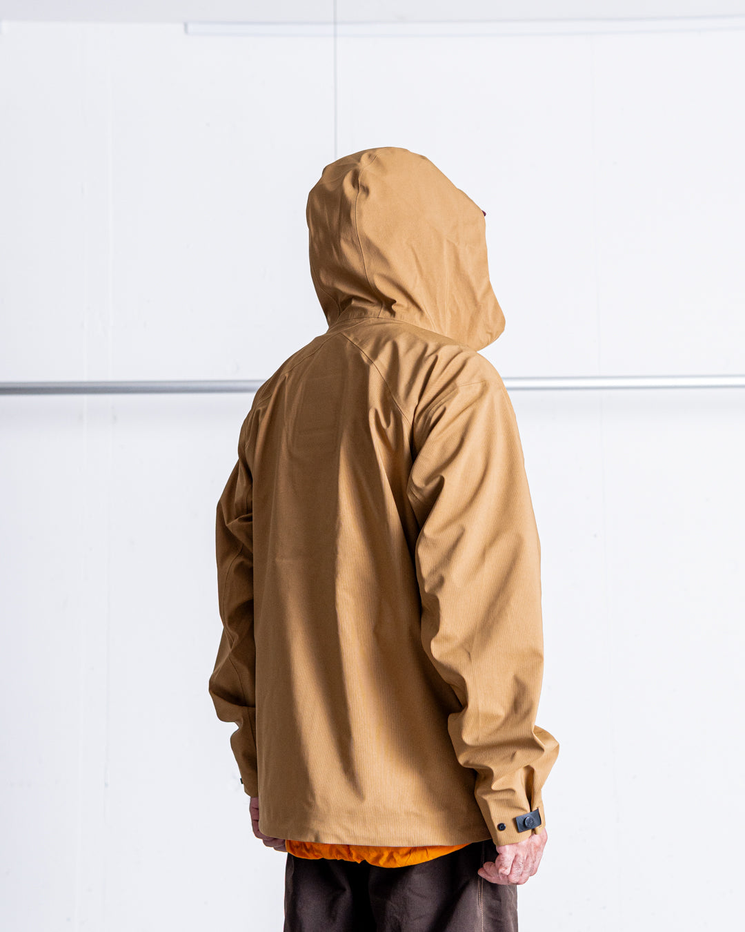 【limited】HUNTING WORLD CRAFTED BY DESCENTE.LAB HARD SHELL ASYMMETRY FIELD JACKET