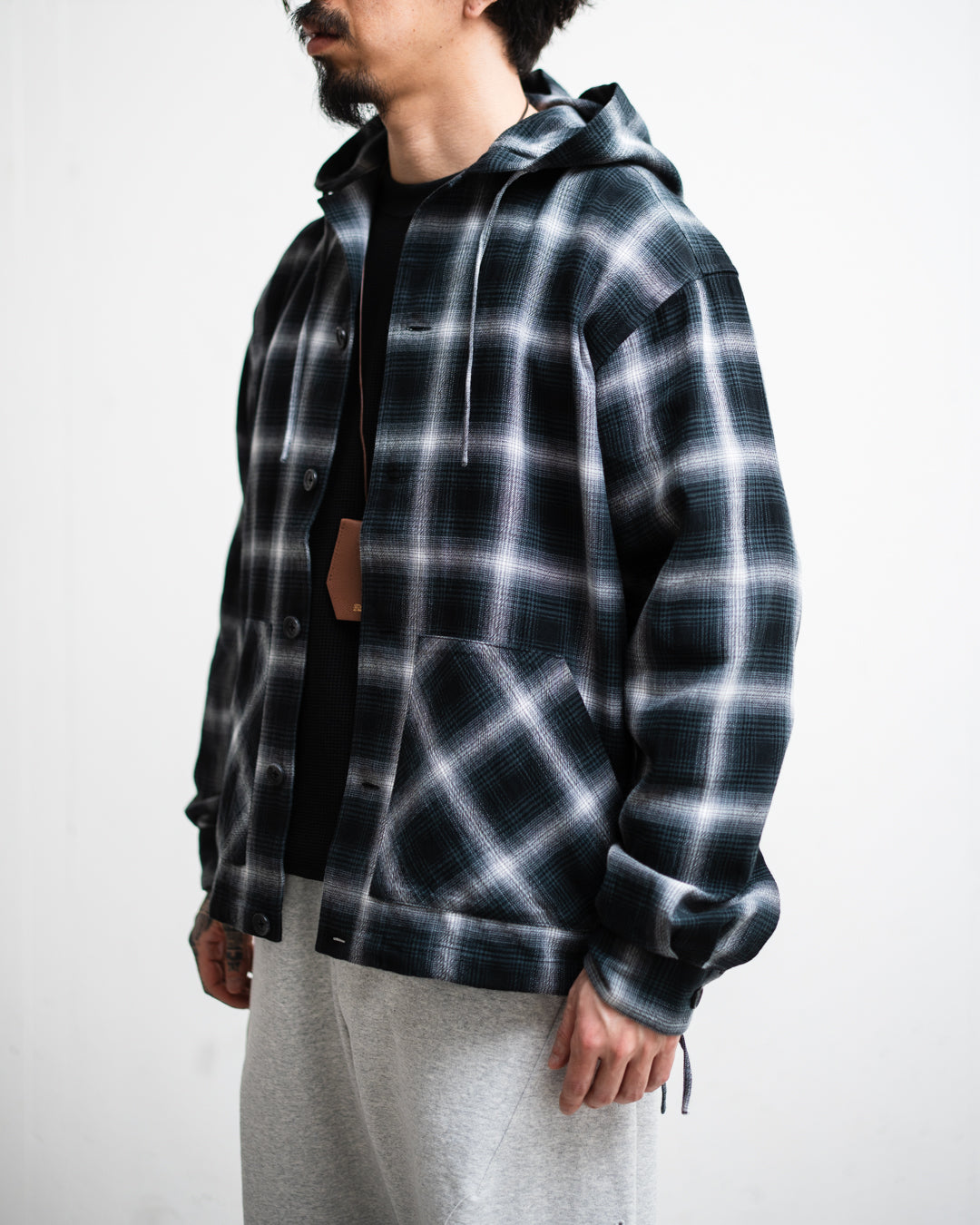 [LAST 1] SEDAN ALL-PURPOSE Ombre Plaid Hooded Shirt