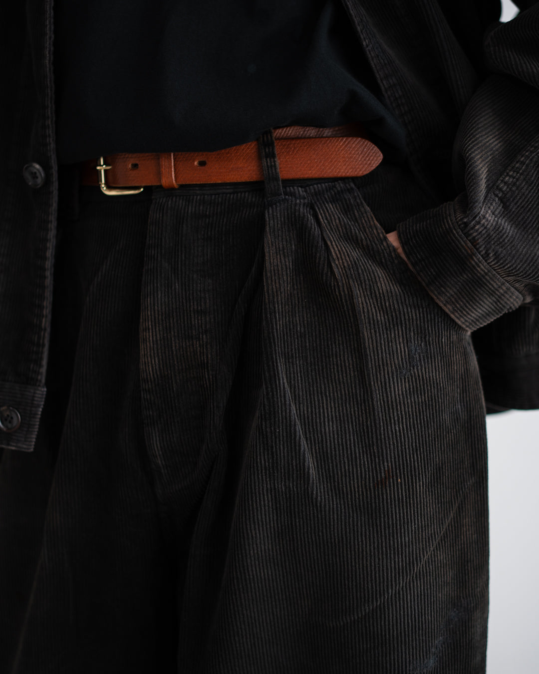 ANACHRONORM CORDUROY TUCK WIDE PANTS