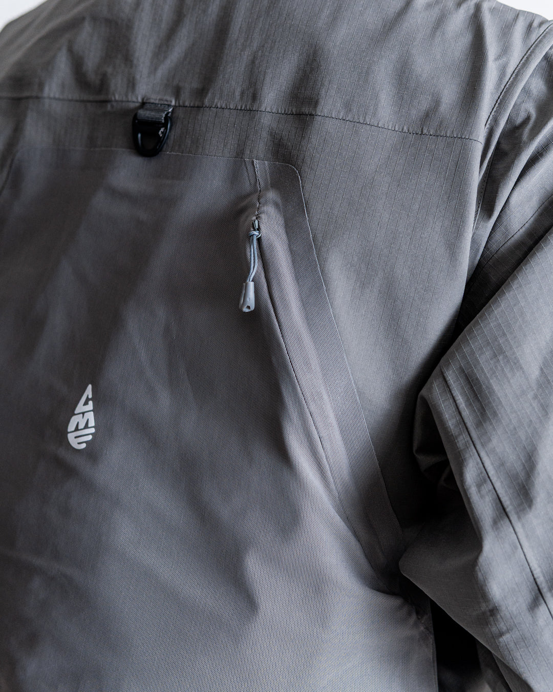 CMF OUTDOOR GARMENT MID NIGHT SHELL COEXIST