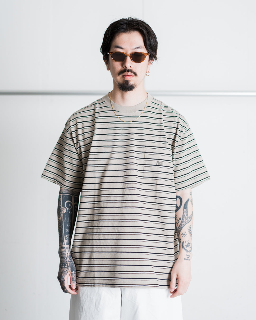 SEDAN ALL-PURPOSE STRIPED S/S POCKET TEE